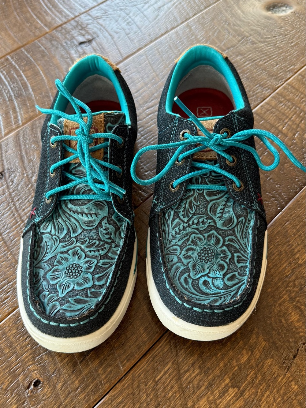 Twisted X Women’s Teal Floral Embossed Lace-Up Loafers